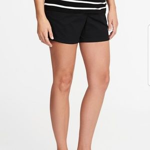 2 pair Old Navy Maternity shorts size 2